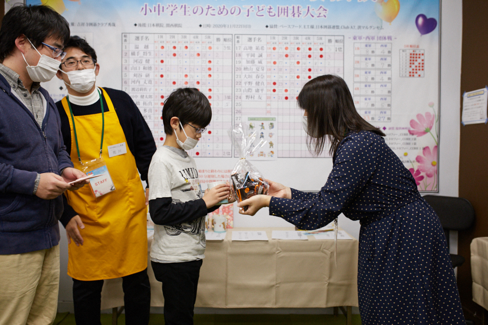 子ども囲碁大会の表彰式②