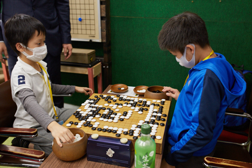 子ども囲碁大会の対局風景④