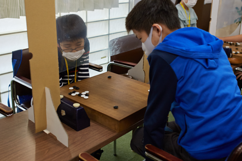 子ども囲碁大会の対局風景⑤